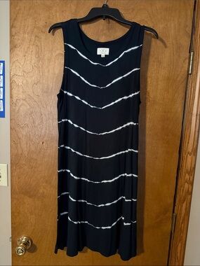 Thread & Supply Navy and White Tie-Dye Midi Dress